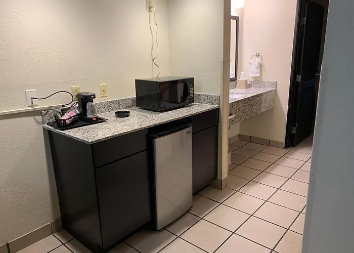 Motel Super 8 By Wyndham 2*