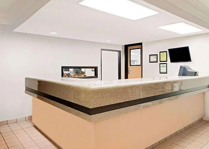 Motel Super 8 By Wyndham 2*