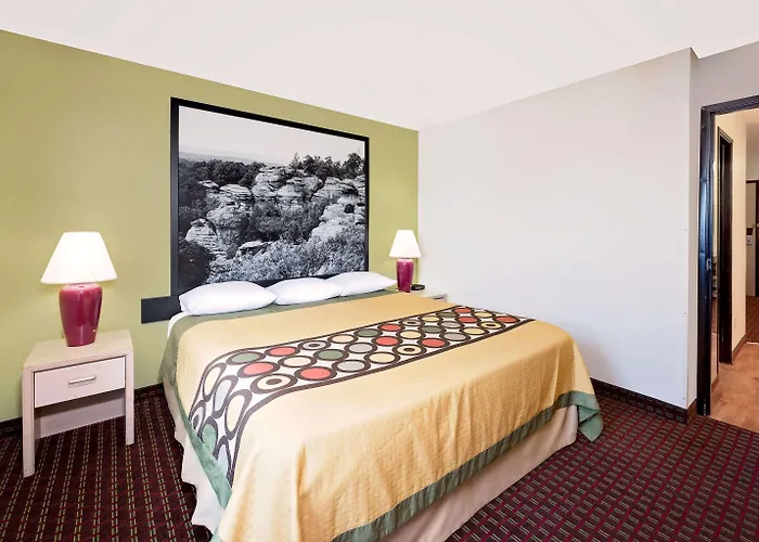 Super 8 By Wyndham Motel 2*