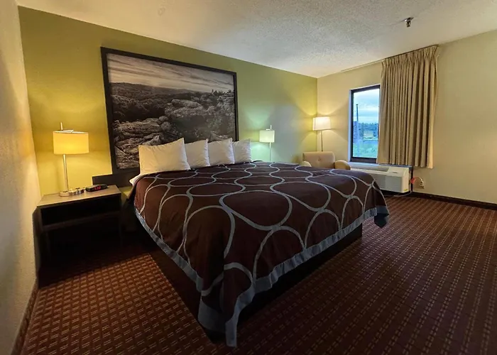 Super 8 By Wyndham Motel 2*