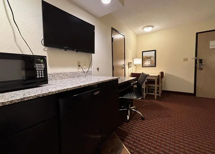 Super 8 By Wyndham Motel 2*