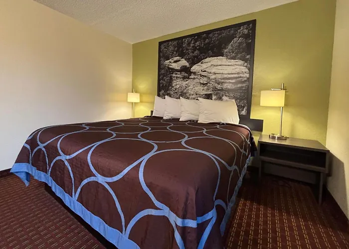 Motel Super 8 By Wyndham Metropolis