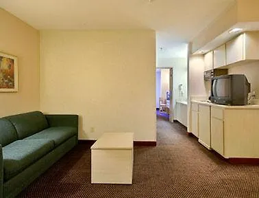 Super 8 By Wyndham 2*